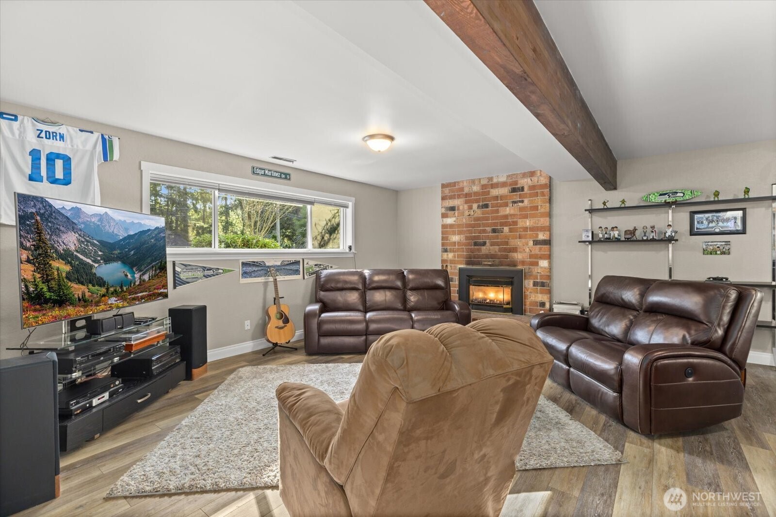 3718 NE 189th Place , Lake Forest Park, WA 98155