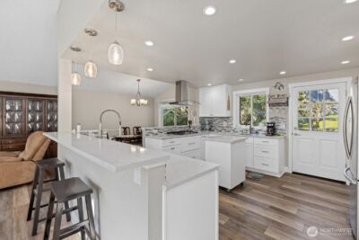 3718 NE 189th Place , Lake Forest Park, WA 98155 - Photo 9