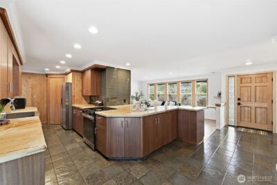 22407 87th Avenue W, Edmonds, WA 98026 - Photo 3