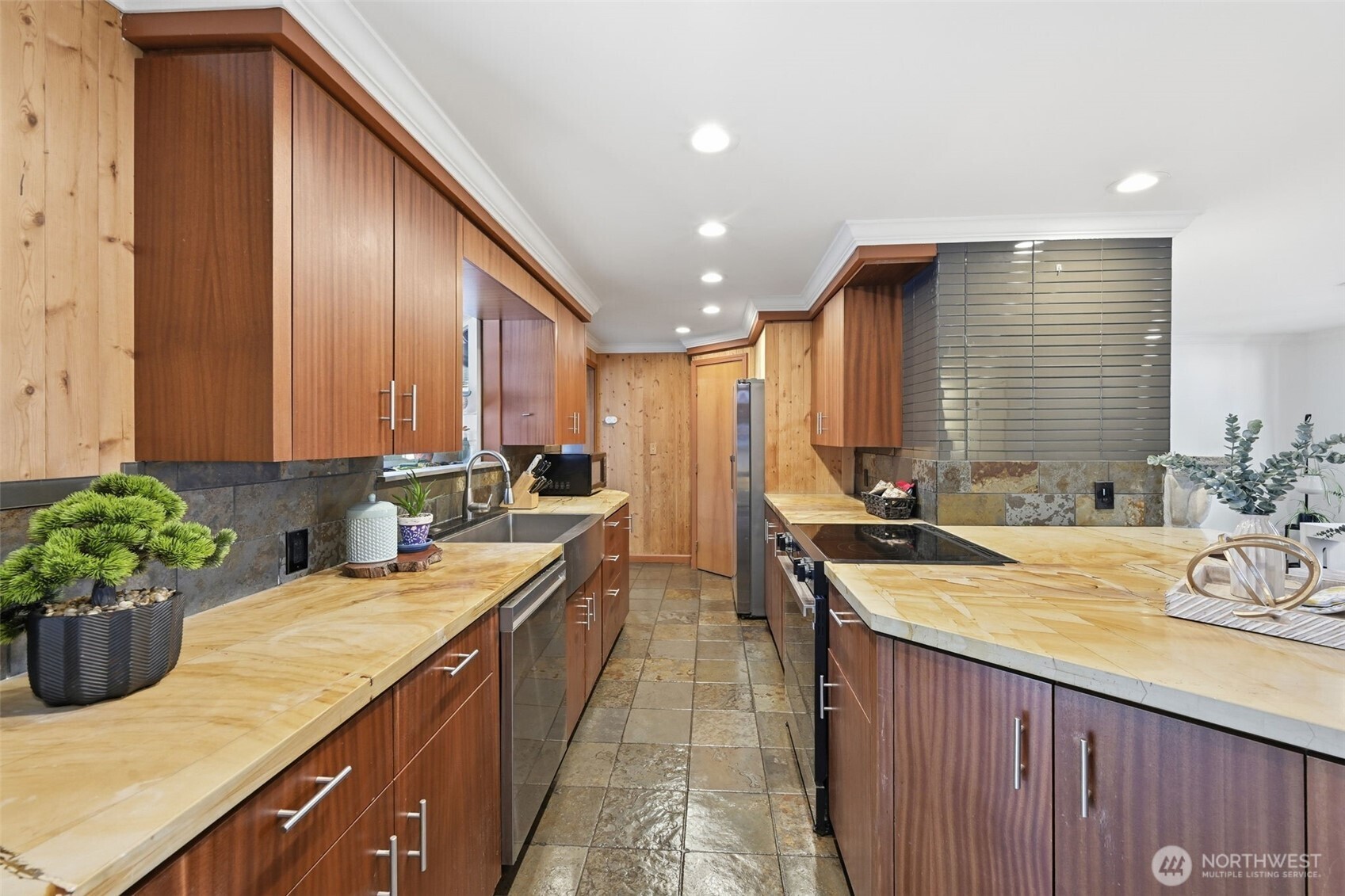 22407 87th Avenue W, Edmonds, WA 98026