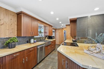 22407 87th Avenue W, Edmonds, WA 98026 - Photo 8