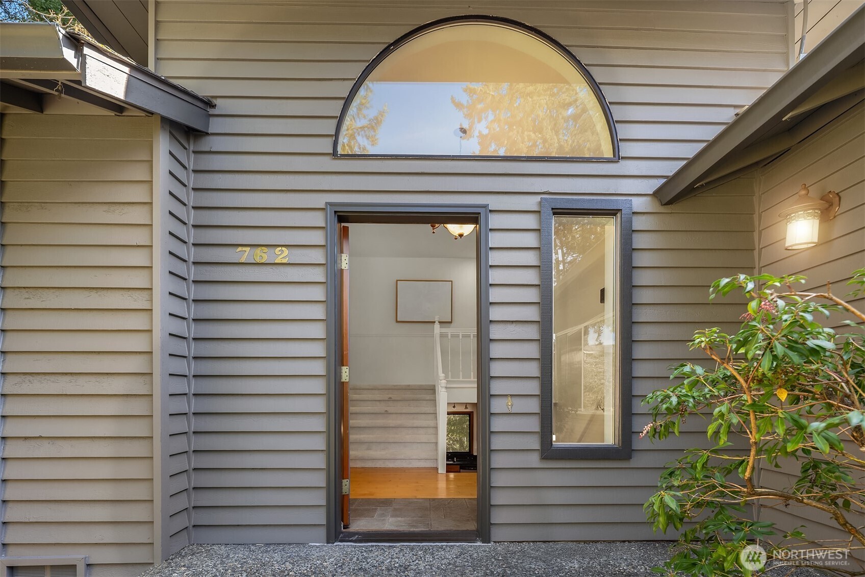 762 222nd Place NE, Sammamish, WA 98074