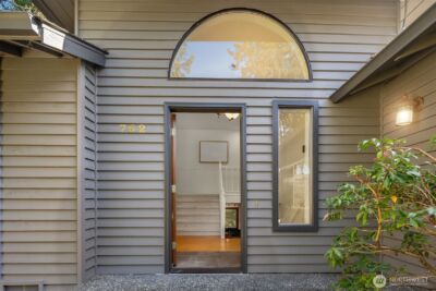 762 222nd Place NE, Sammamish, WA 98074 - Photo 3