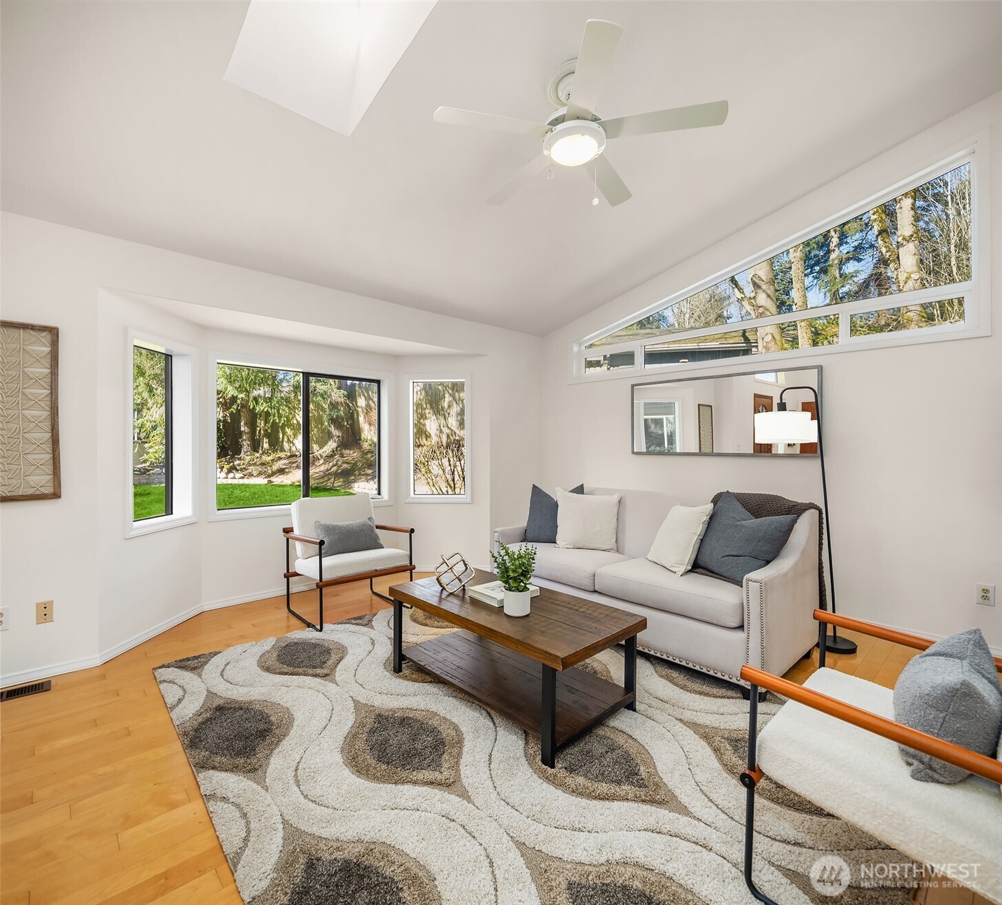 762 222nd Place NE, Sammamish, WA 98074