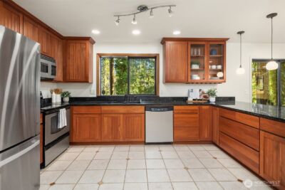 762 222nd Place NE, Sammamish, WA 98074 - Photo 8