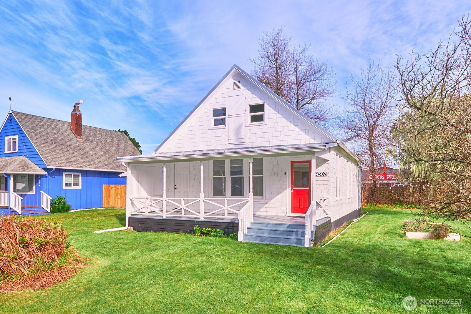 4302 L Place , Seaview, WA 98644