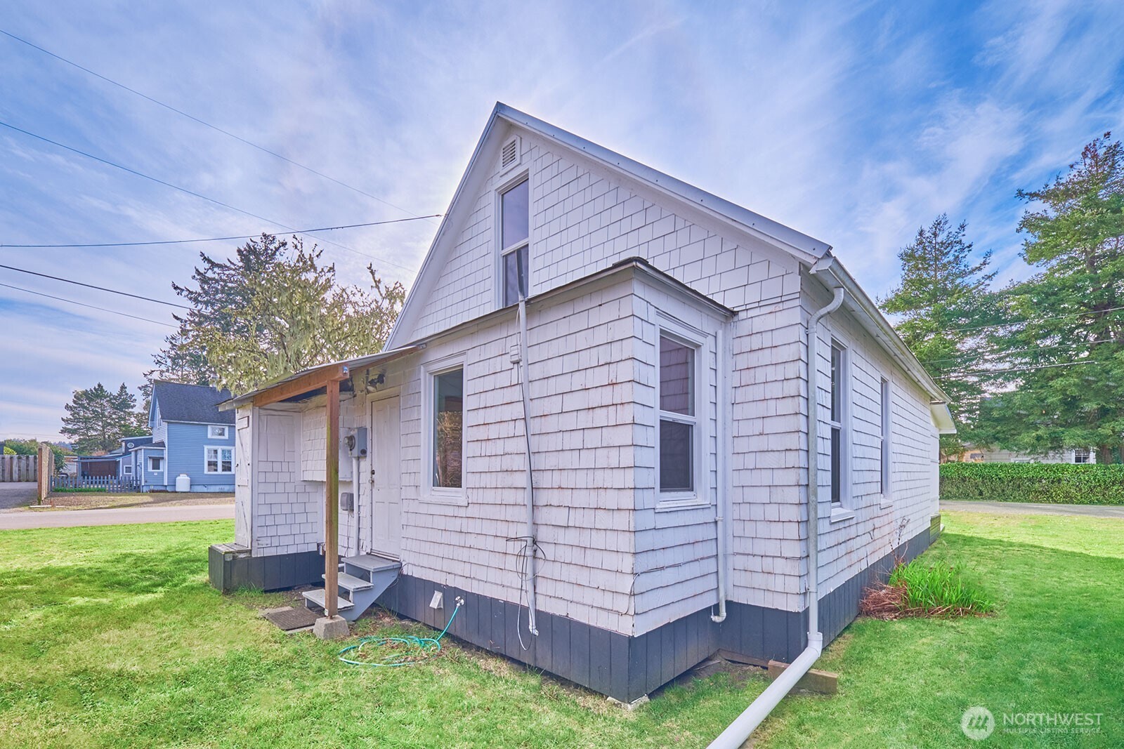 4302 L Place , Seaview, WA 98644