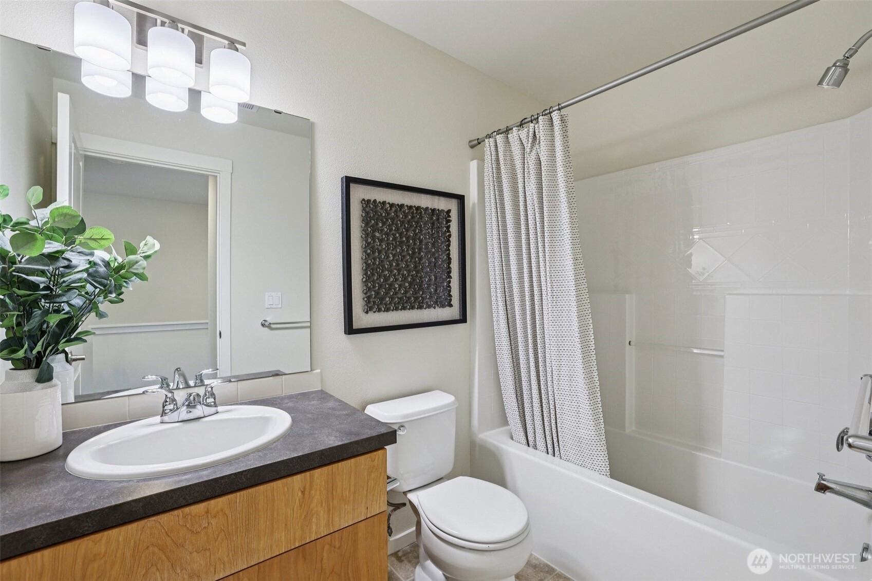 93 Sky Ridge Rd #505, Issaquah, WA 98027