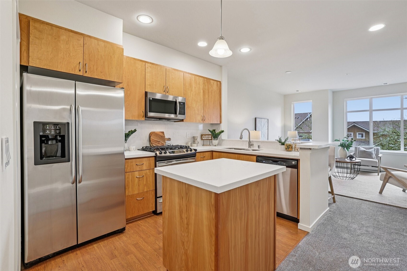 93 Sky Ridge Rd #505, Issaquah, WA 98027