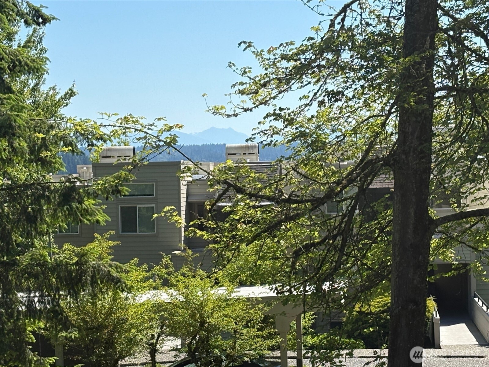 7503 152nd Avenue NE, Redmond, WA 98052