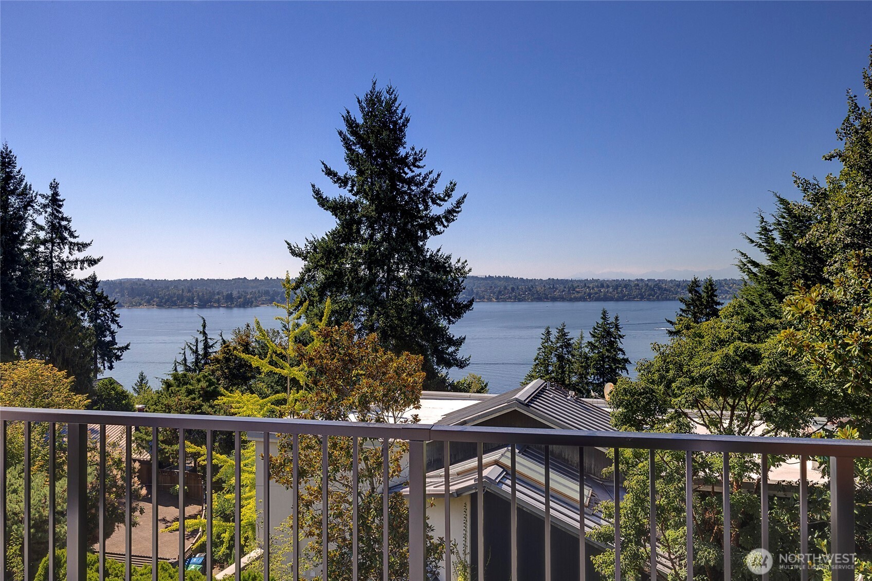 6950 SE Maker Street , Mercer Island, WA 98040