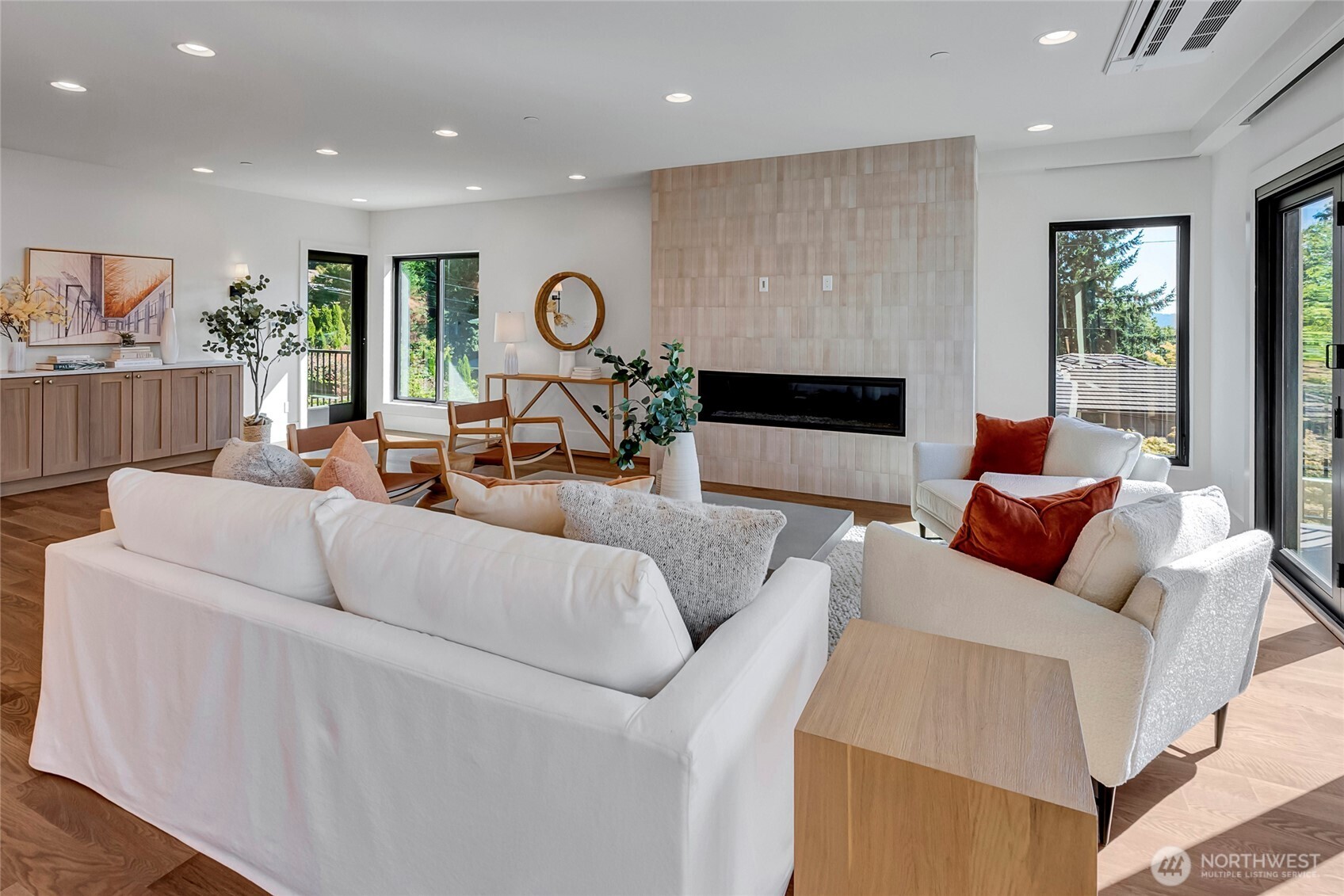 6950 SE Maker Street , Mercer Island, WA 98040