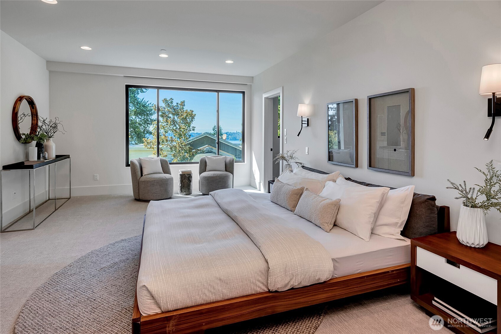 6950 SE Maker Street , Mercer Island, WA 98040