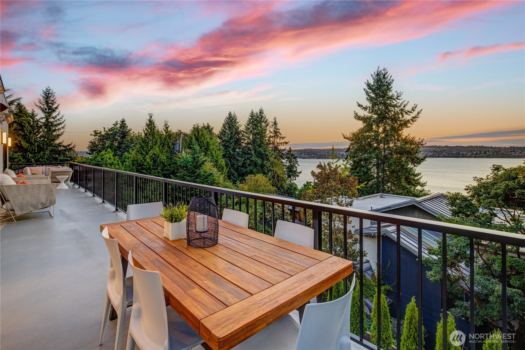 6950 SE Maker Street , Mercer Island, WA 98040