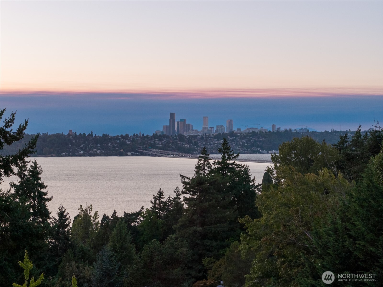 6950 SE Maker Street , Mercer Island, WA 98040