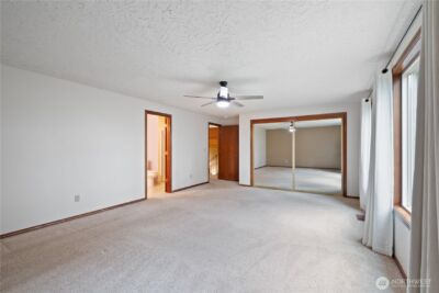 4415 Poplar Way , Longview, WA 98632 - Photo 11