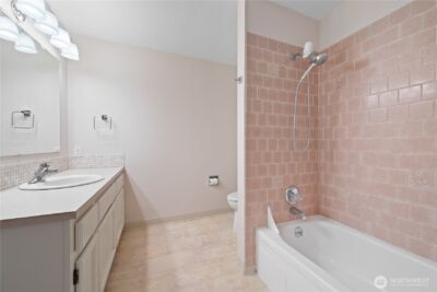 4415 Poplar Way , Longview, WA 98632 - Photo 15