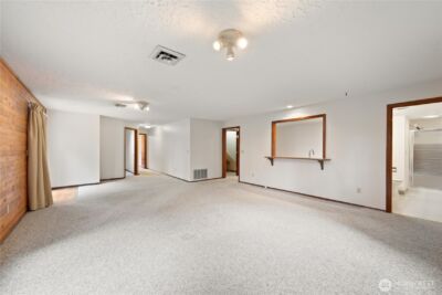 4415 Poplar Way , Longview, WA 98632 - Photo 19