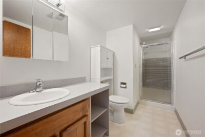 4415 Poplar Way , Longview, WA 98632 - Photo 20