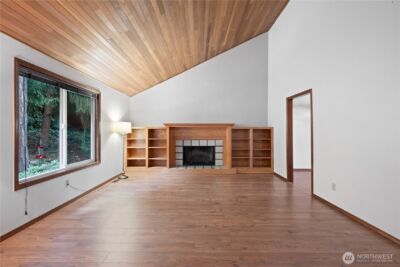 4415 Poplar Way , Longview, WA 98632 - Photo 2