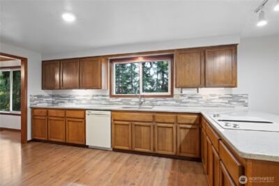 4415 Poplar Way , Longview, WA 98632 - Photo 6