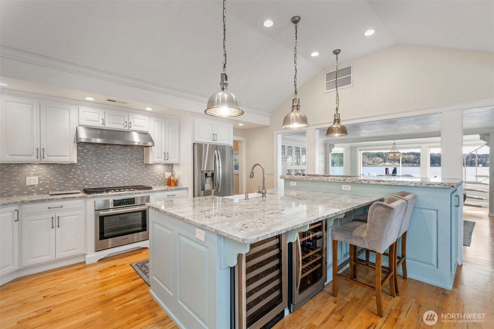 609 Shore DR , Bremerton, WA 98310