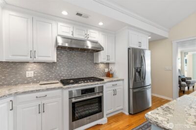 609 Shore DR , Bremerton, WA 98310 - Photo 17