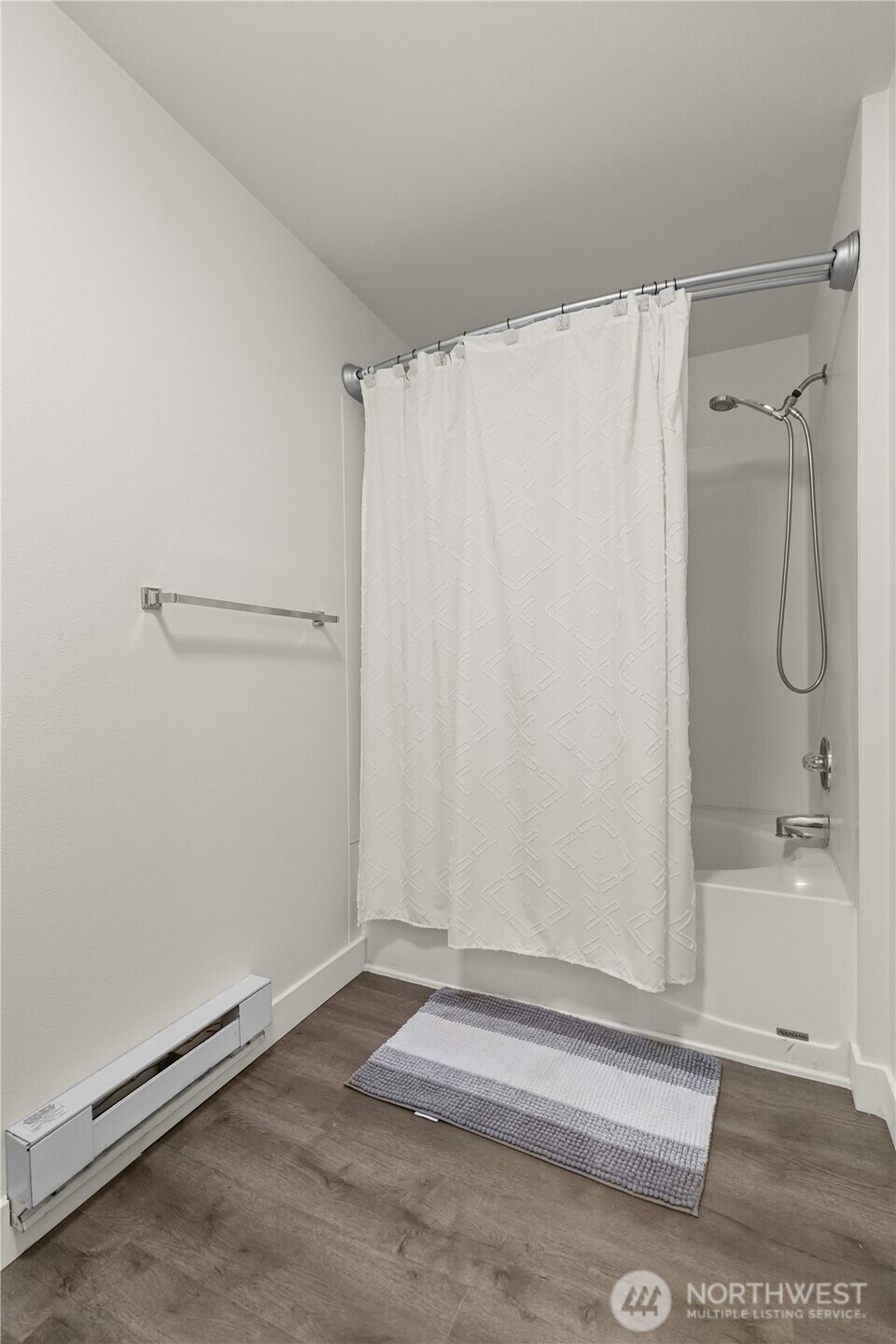 21920 42nd Avenue S #104, Kent, WA 98032