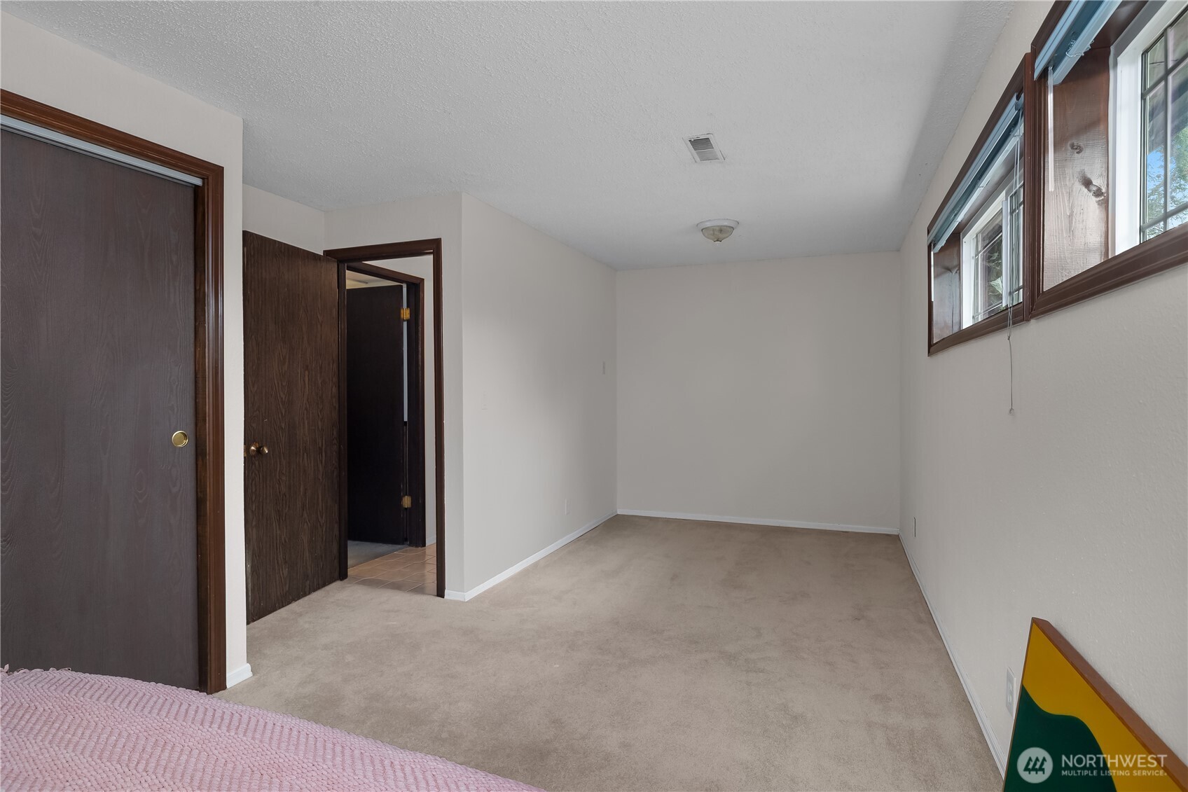 7305 49th Avenue SE, Olympia, WA 98513