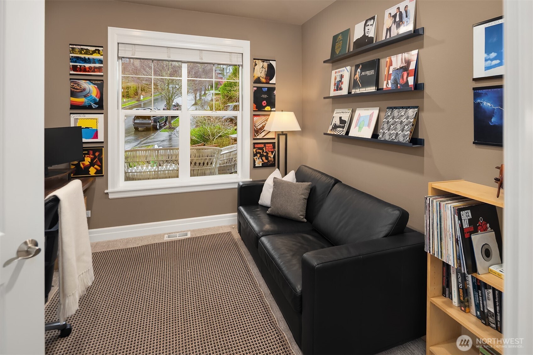 1485 24th Avenue NE, Issaquah, WA 98029