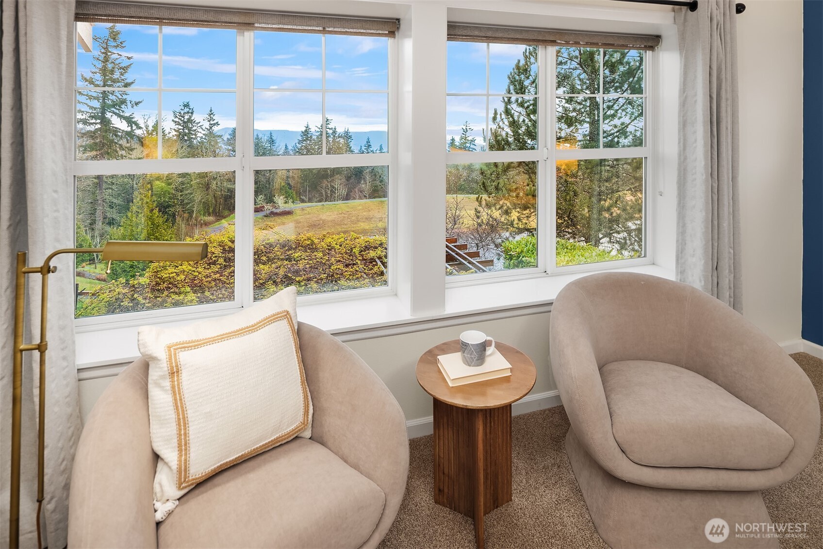 1485 24th Avenue NE, Issaquah, WA 98029