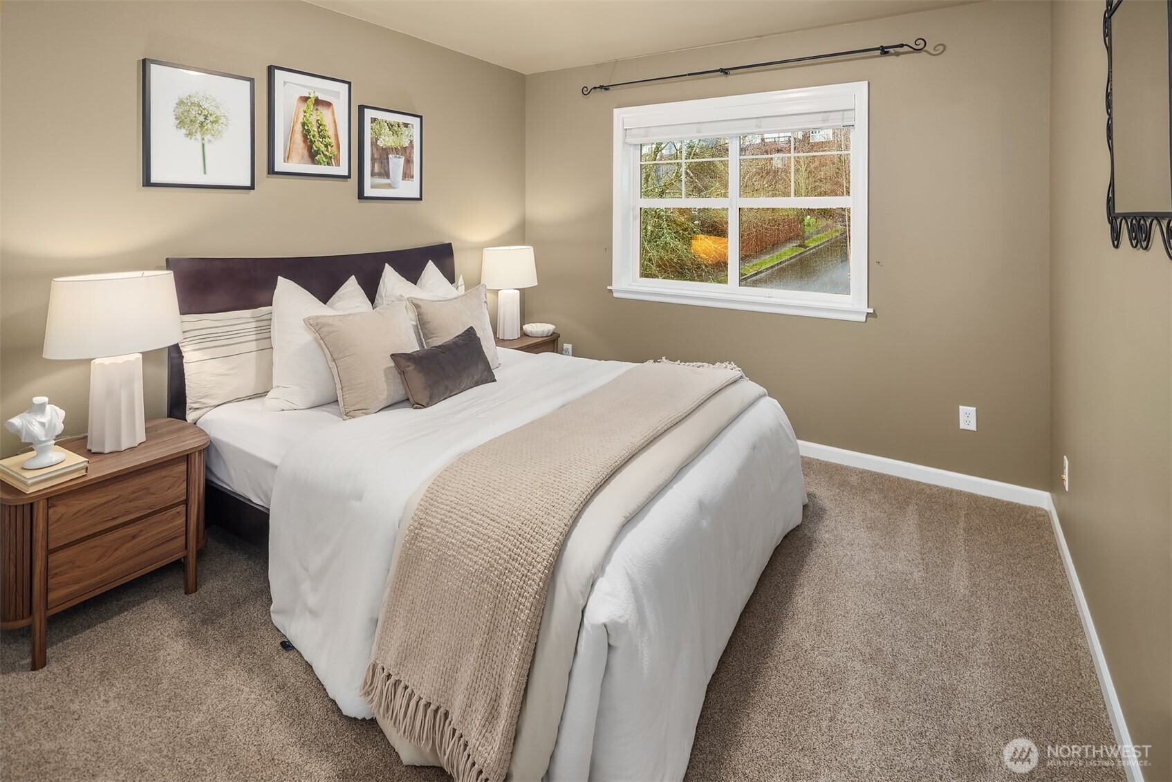 1485 24th Avenue NE, Issaquah, WA 98029