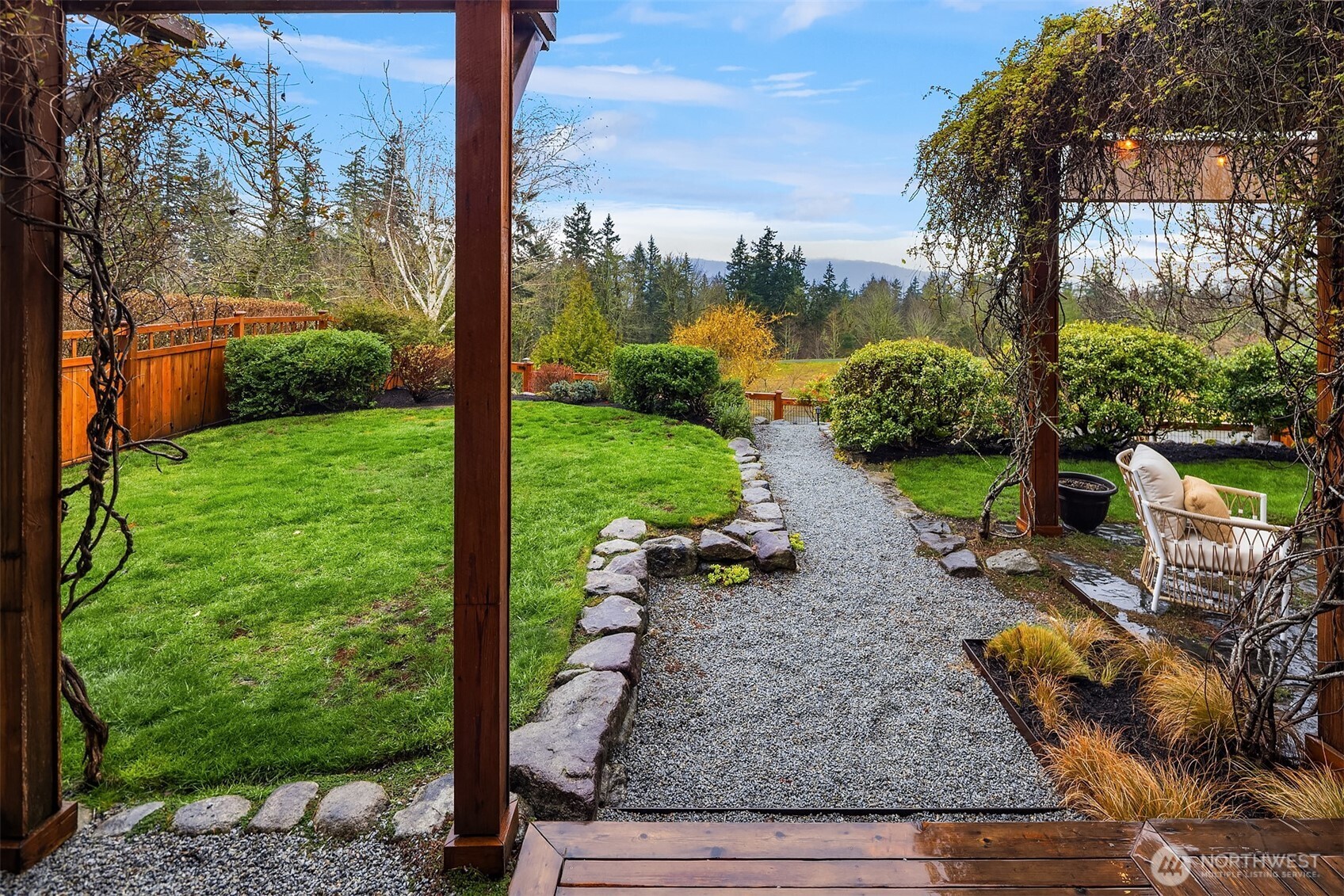 1485 24th Avenue NE, Issaquah, WA 98029