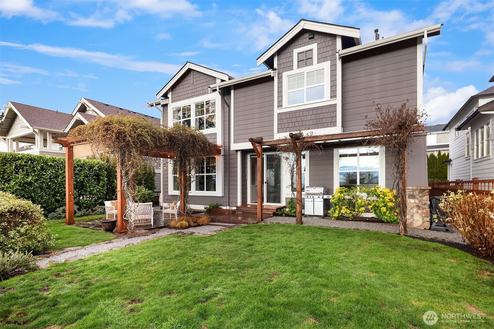 1485 24th Avenue NE, Issaquah, WA 98029