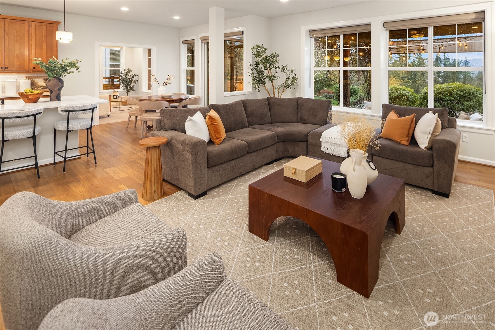 1485 24th Avenue NE, Issaquah, WA 98029