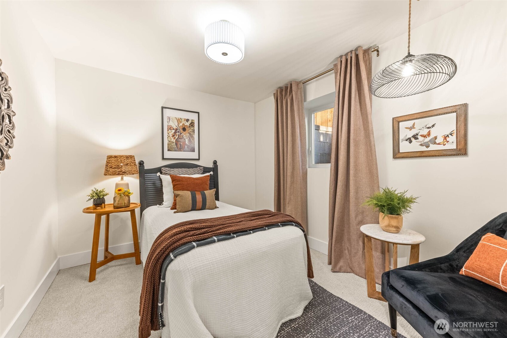 12250 Densmore Avenue N, Seattle, WA 98133