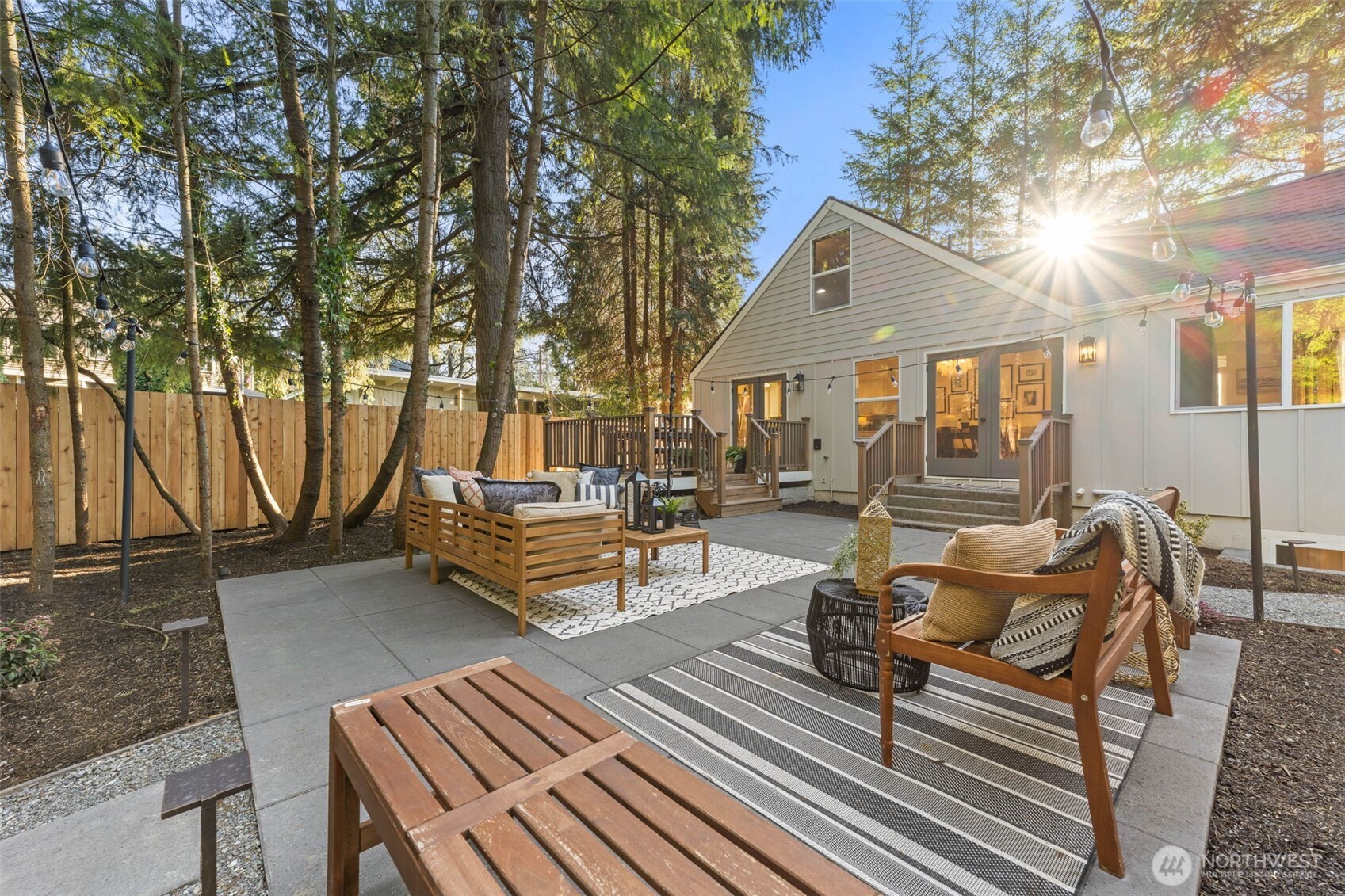 12250 Densmore Avenue N, Seattle, WA 98133