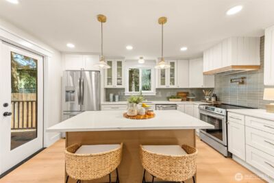 12250 Densmore Avenue N, Seattle, WA 98133 - Photo 6