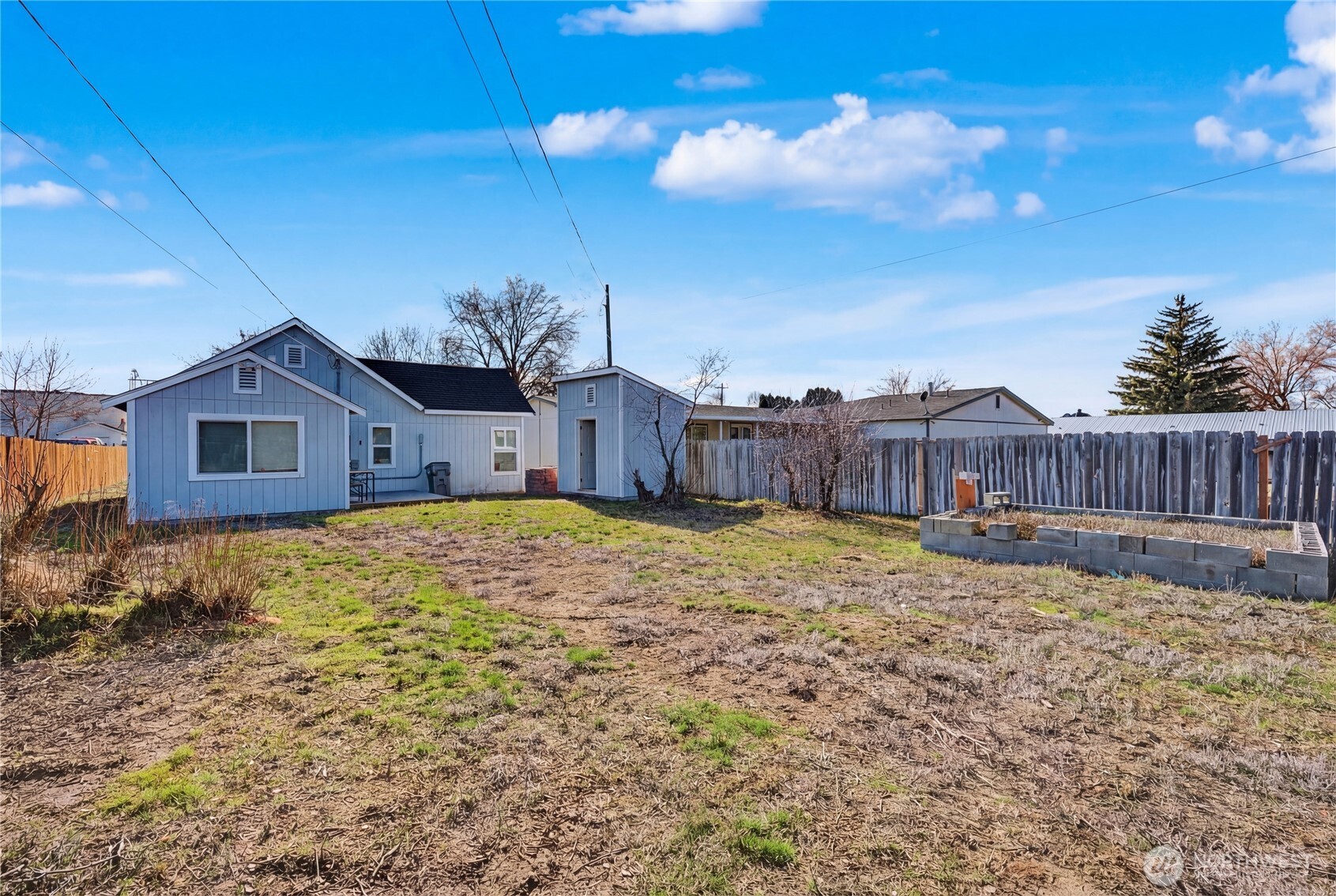 307 W Glover , Harrington, WA 99134