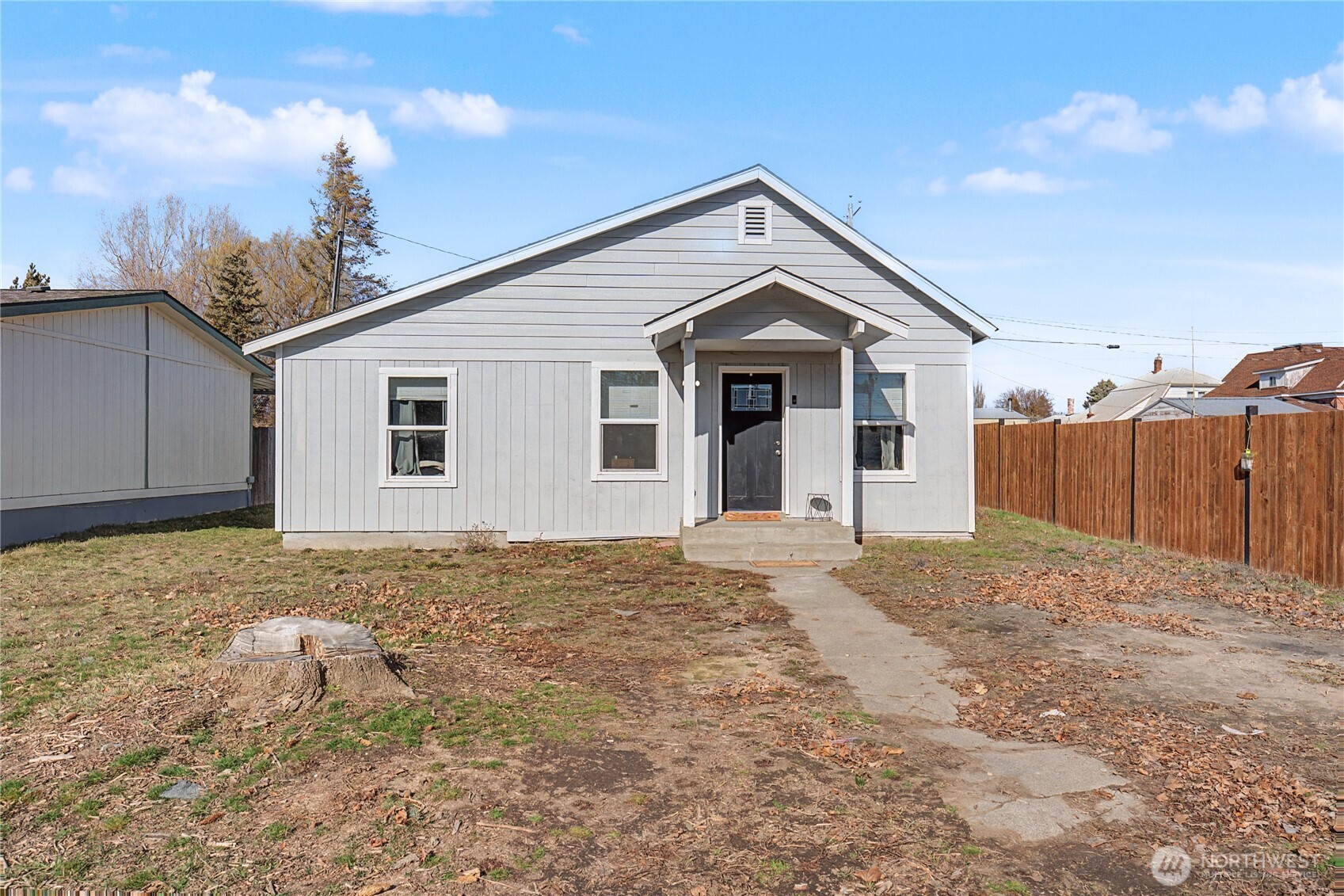 307 W Glover , Harrington, WA 99134