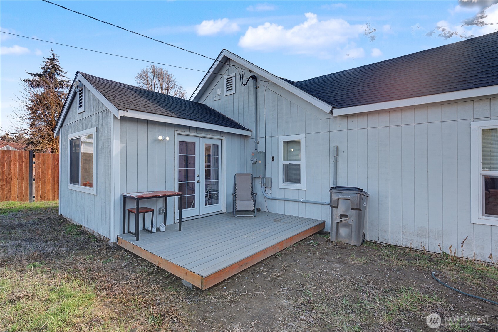 307 W Glover , Harrington, WA 99134