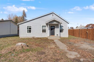 307 W Glover , Harrington, WA 99134 - Photo 2