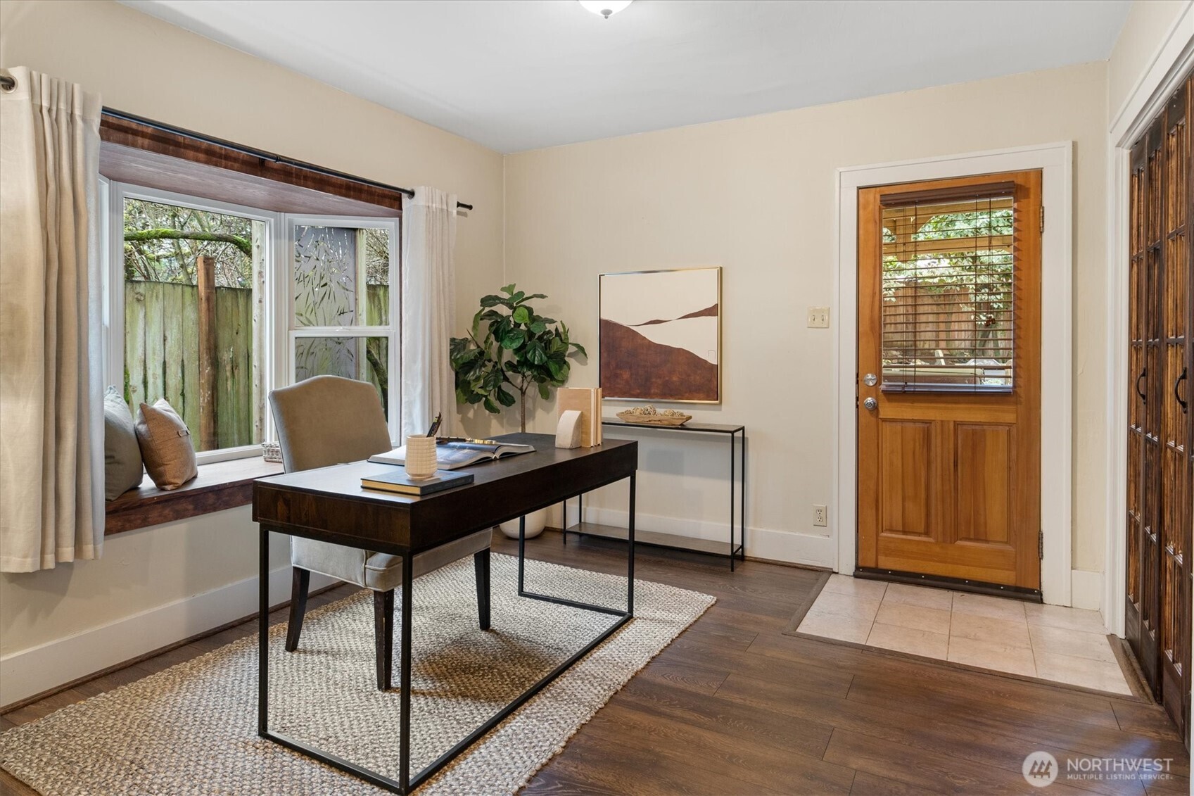 2463 26th Avenue E, Seattle, WA 98112