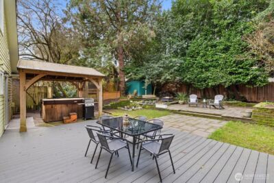 2463 26th Avenue E, Seattle, WA 98112 - Photo 29