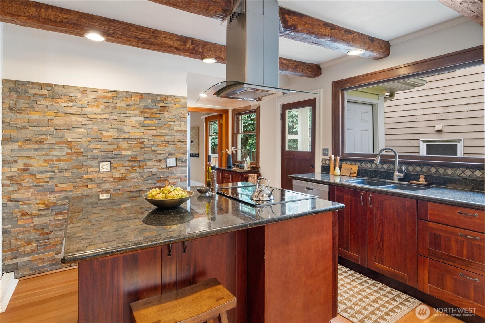 2463 26th Avenue E, Seattle, WA 98112