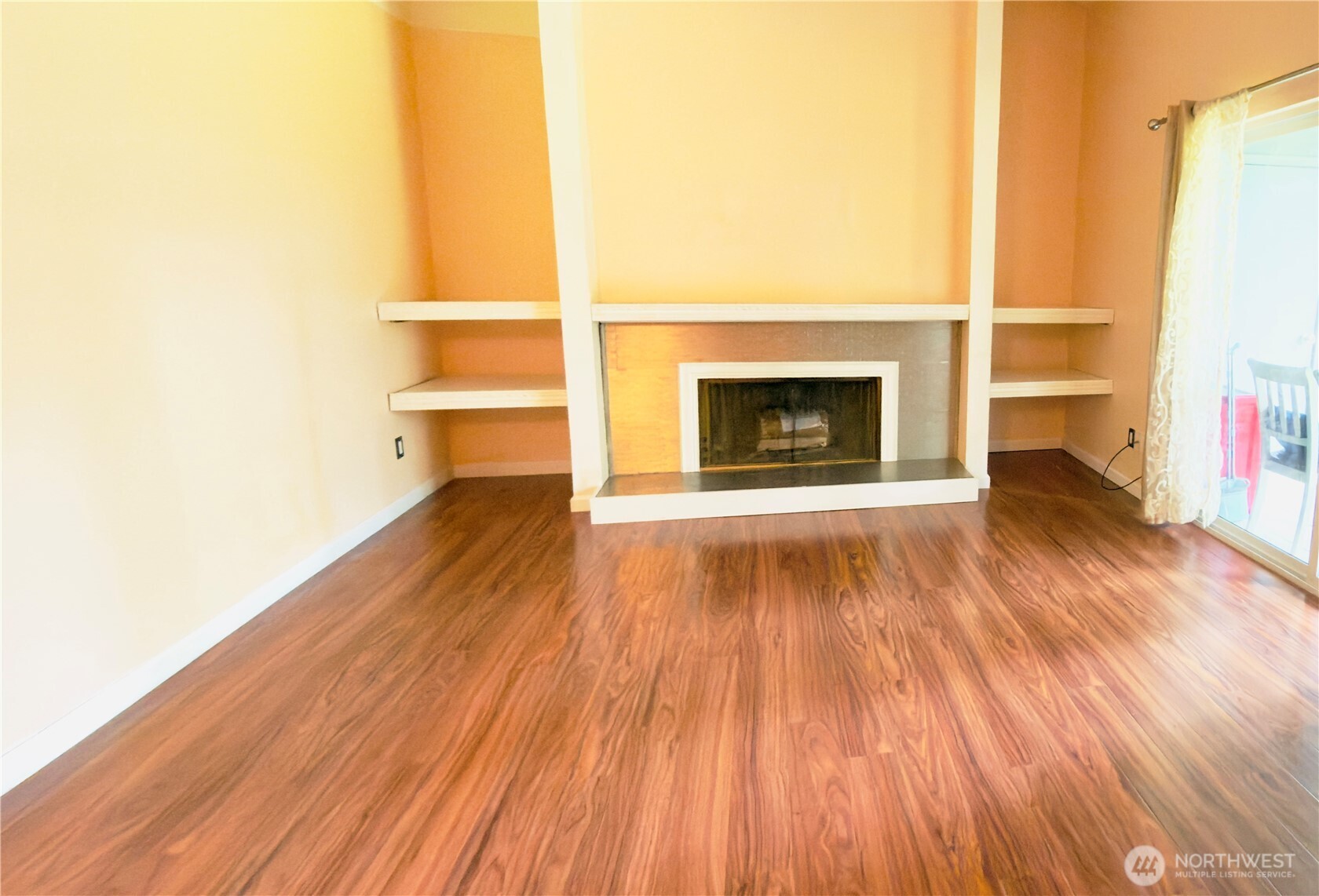 4717 W Lake Sammamish Pkwy SE #C305, Sammamish, WA 98027