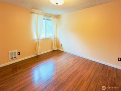 4717 W Lake Sammamish Pkwy SE #C305, Sammamish, WA 98027 - Photo 12