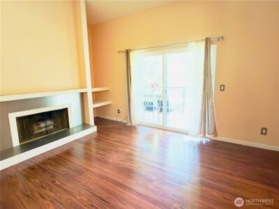 4717 W Lake Sammamish Pkwy SE #C305, Sammamish, WA 98027 - Photo 3