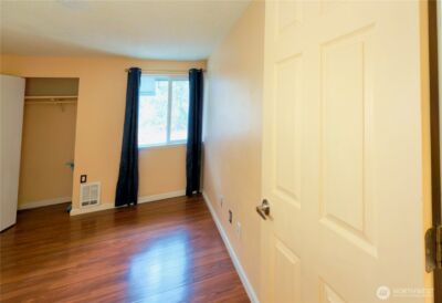 4717 W Lake Sammamish Pkwy SE #C305, Sammamish, WA 98027 - Photo 7