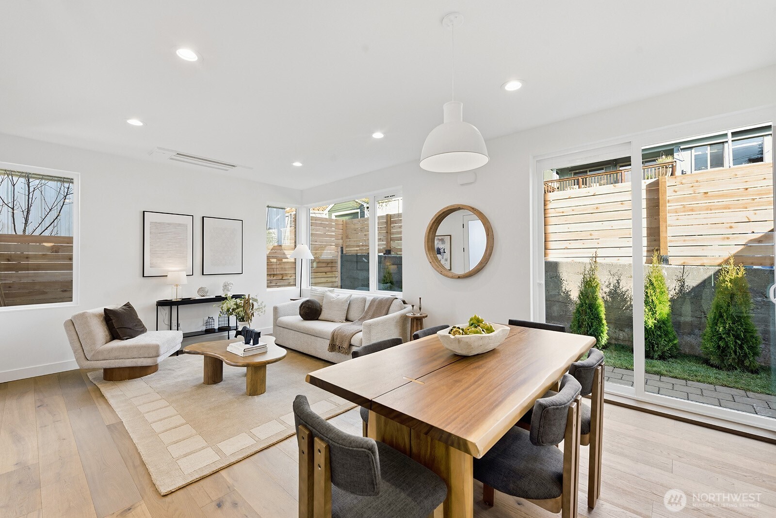 3806 42nd Avenue SW, Seattle, WA 98116